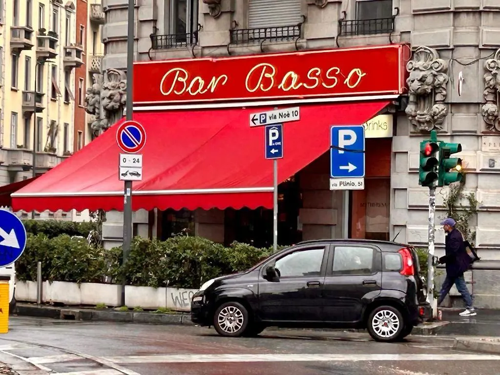 Kibilu - Viale Abruzzi - Shopping Area Buenos Aires - Near City Centre Milan 0*,  Italy